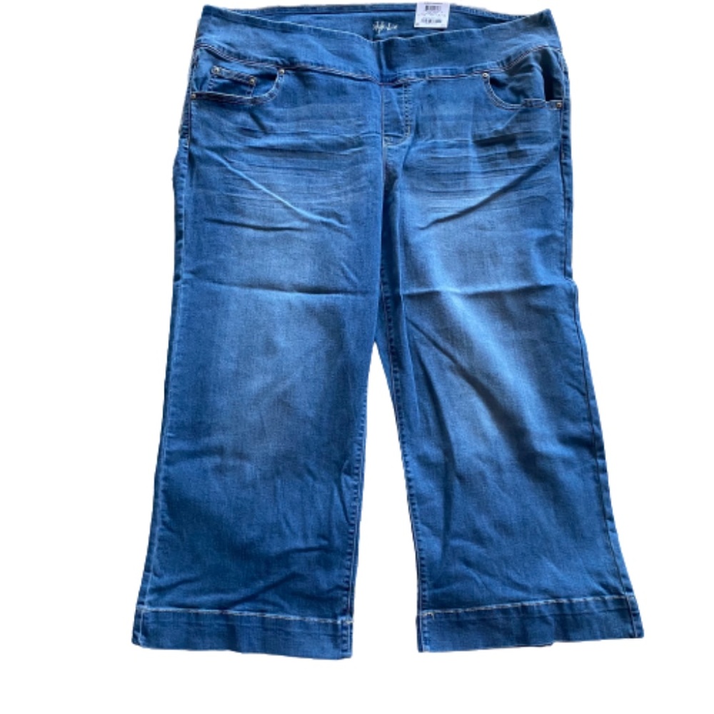 NWT Style & Co. Plus Denim Cropped Flare Jeans